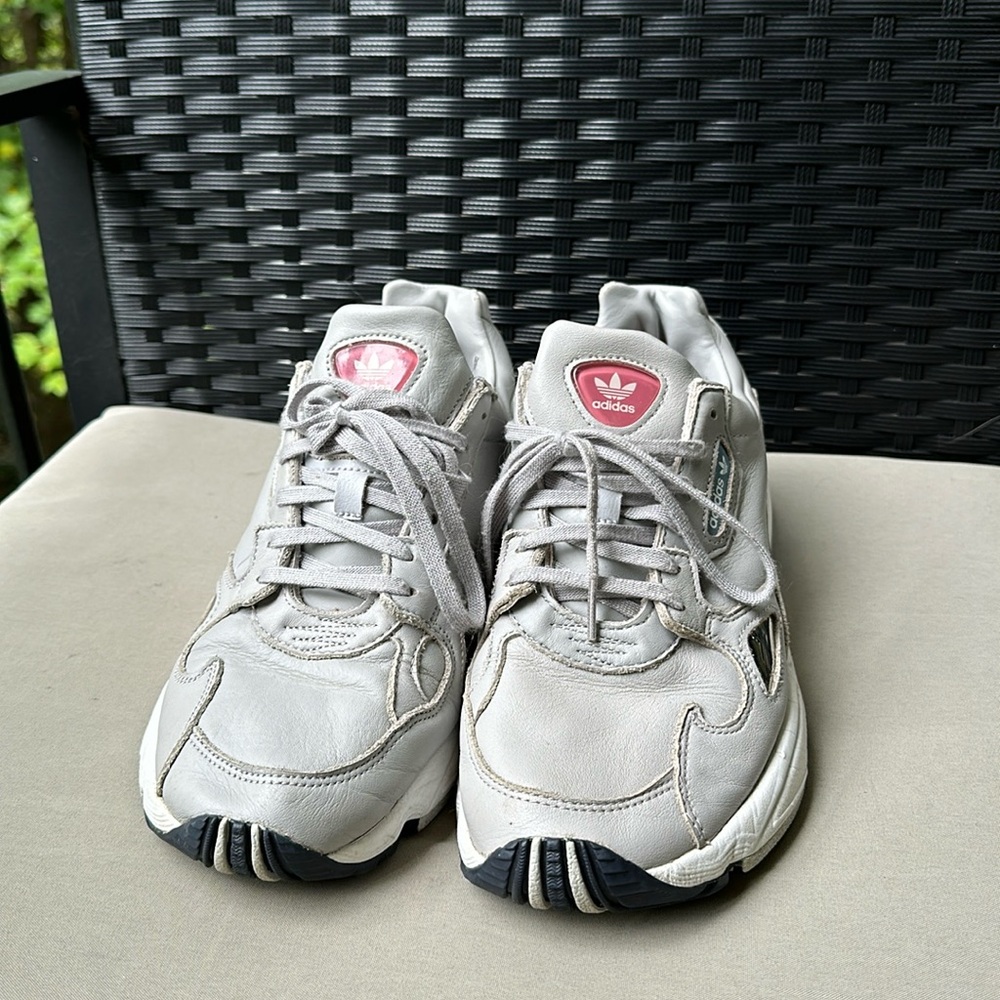 Adidas Original Falcon W sneakers